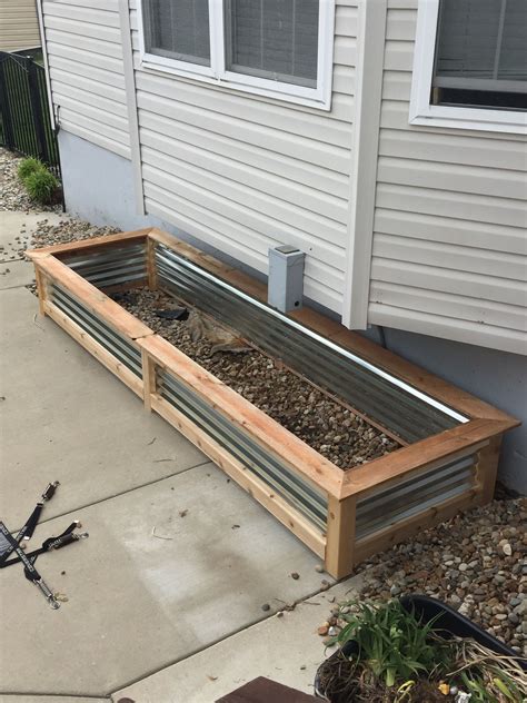 I'm gonna make a wood and corrugated steel planter box 